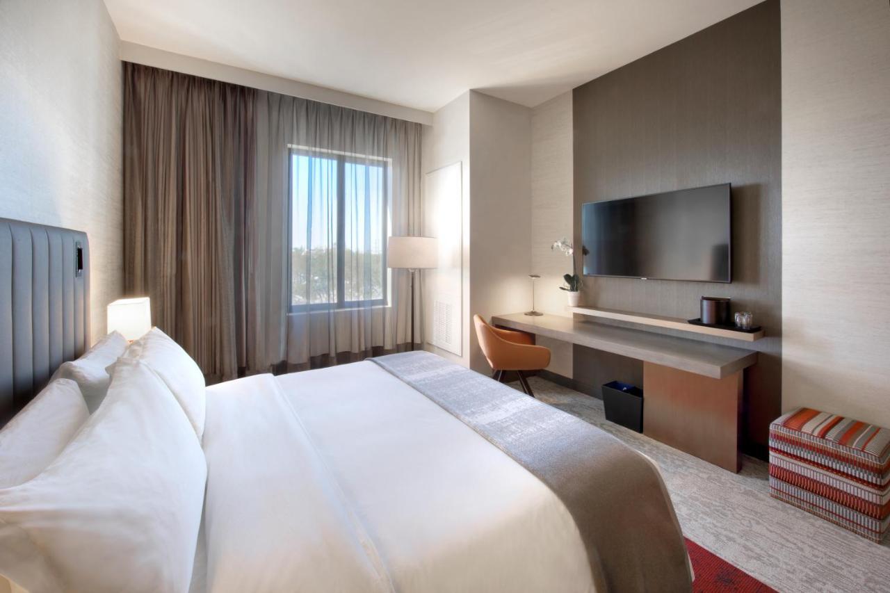 Thesis Hotel Miami Coral Gables, Curio Collection By Hilton מראה חיצוני תמונה