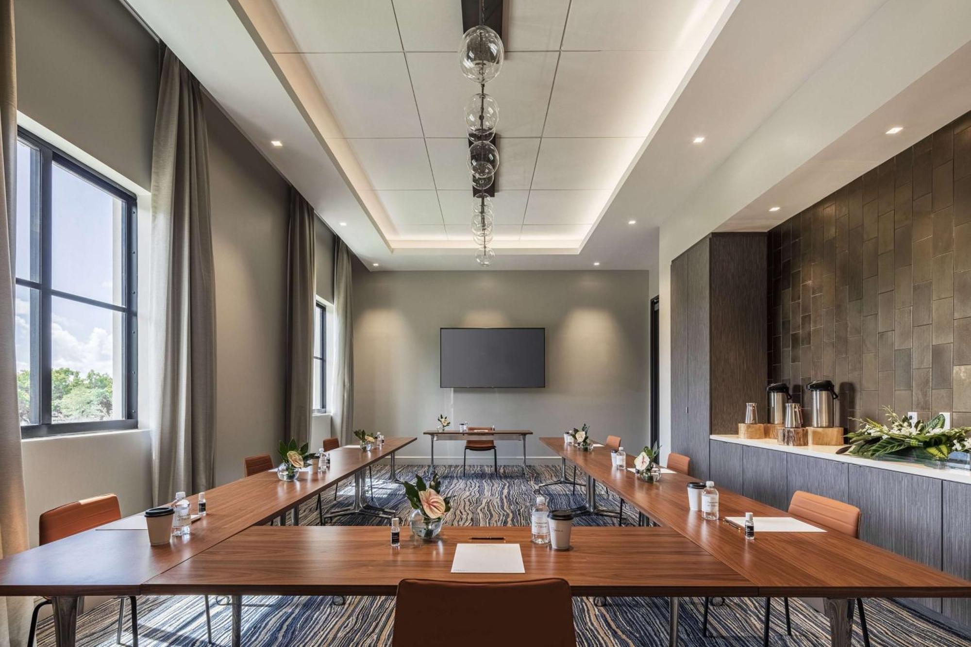 Thesis Hotel Miami Coral Gables, Curio Collection By Hilton מראה חיצוני תמונה